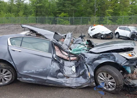 2014 Honda Accord Touring from USA, damaged, VIN 1HGCR3F98EA011230